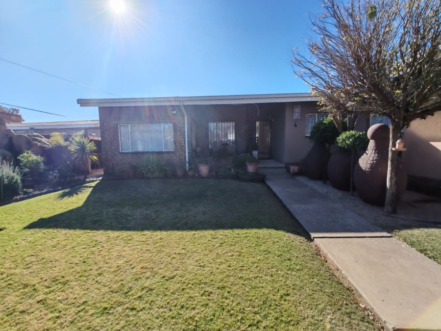 3 Bedroom Property for Sale in Sasolburg Ext 15 Free State
